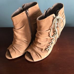 Women’s open toe wedge boots 8.5